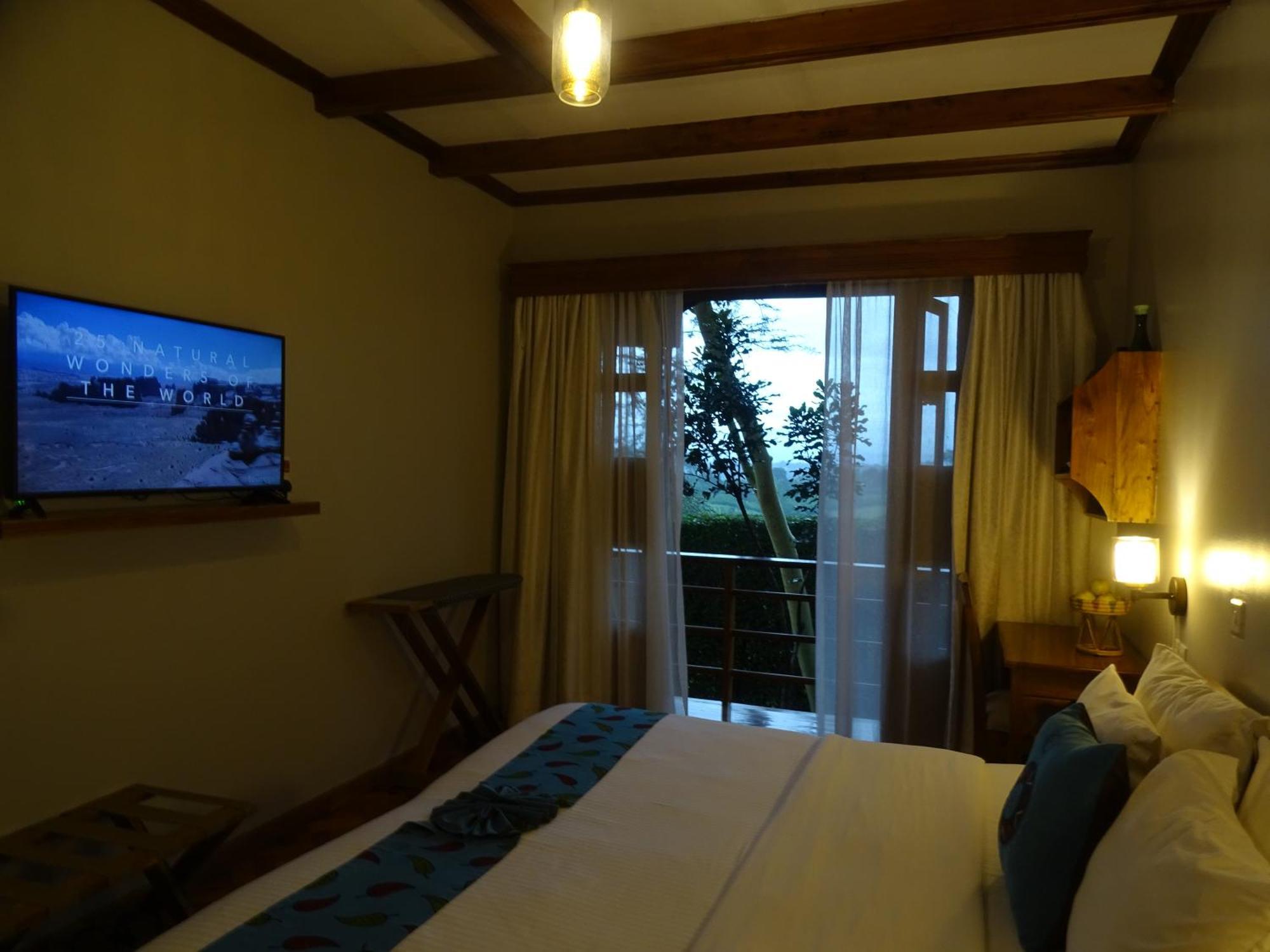 Le Pristine Wellness And Healing Hotel Ньери Экстерьер фото